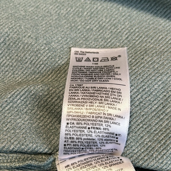 Athleta Uptempo Ribbed Henley Top Size Large Gray Green - Picture 9 of 10